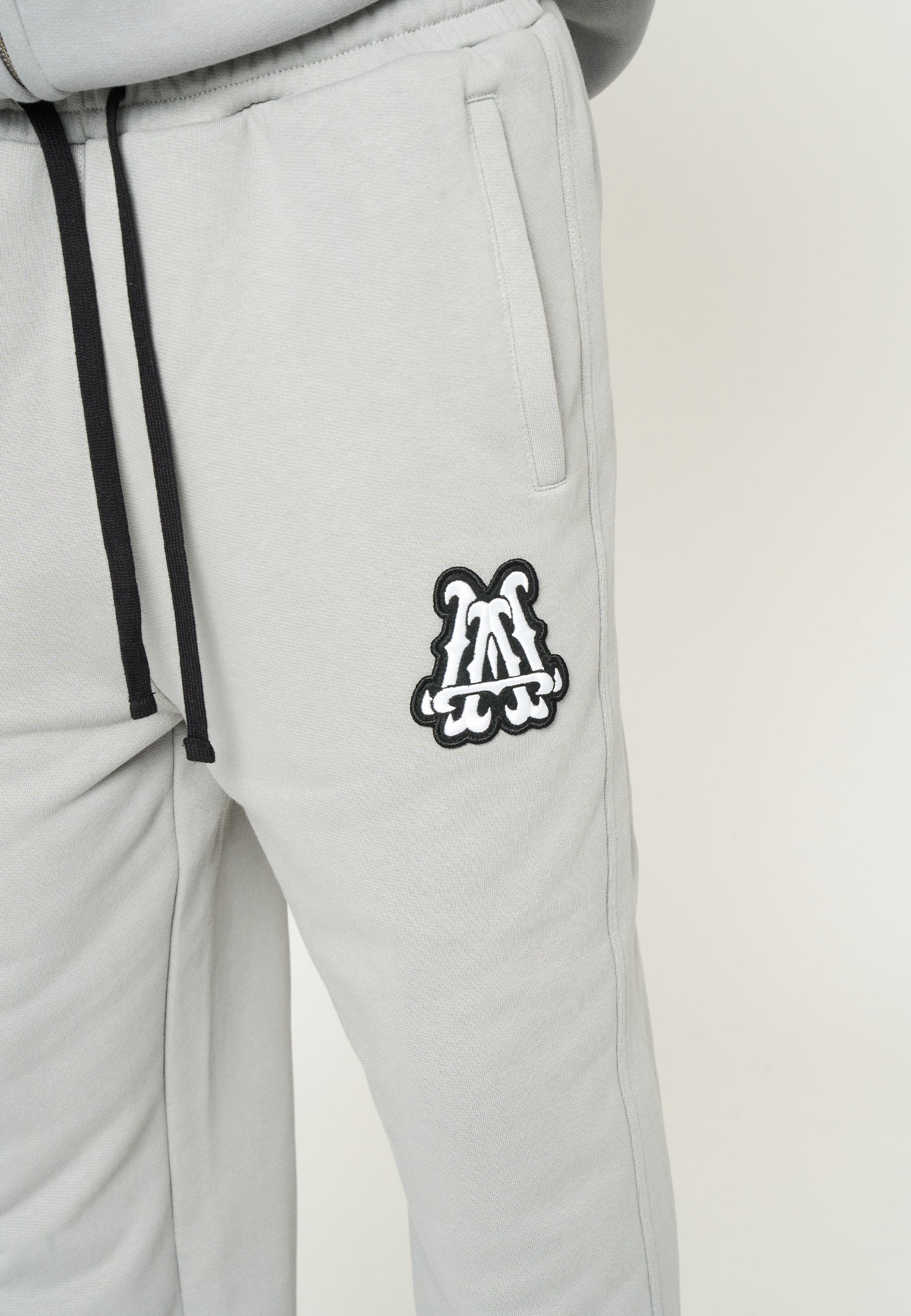 Multiply Apparel Jogger INITIALS Ultimate Grey – weitere Ansicht 2