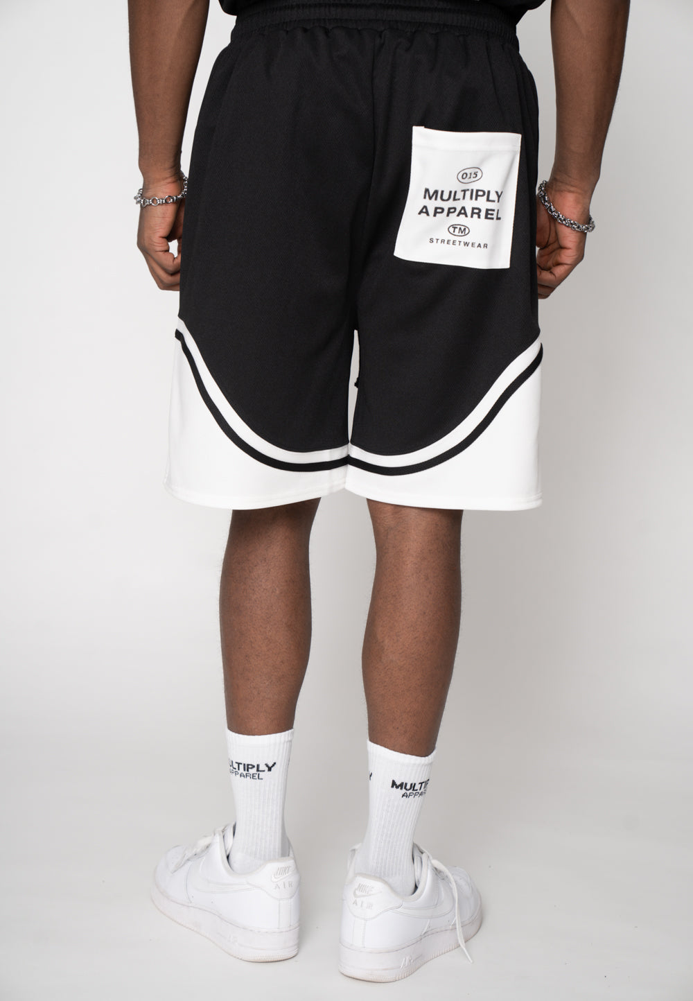 Multiply Apparel Shorts TWIST Pirate Black – weitere Ansicht 3