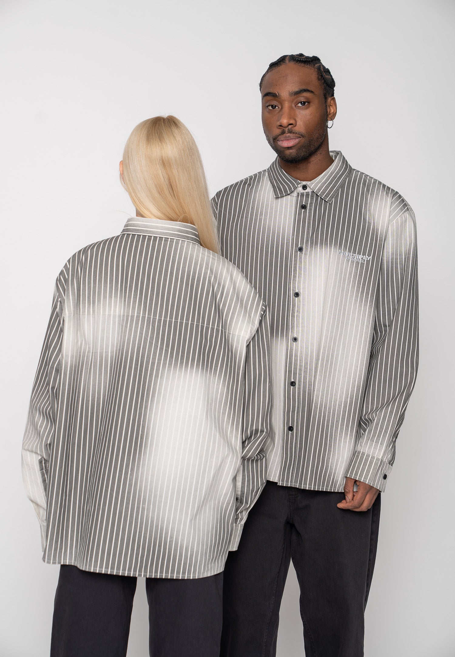 Multiply Apparel Shirt DIM Vasporous Gray – Frontalansicht