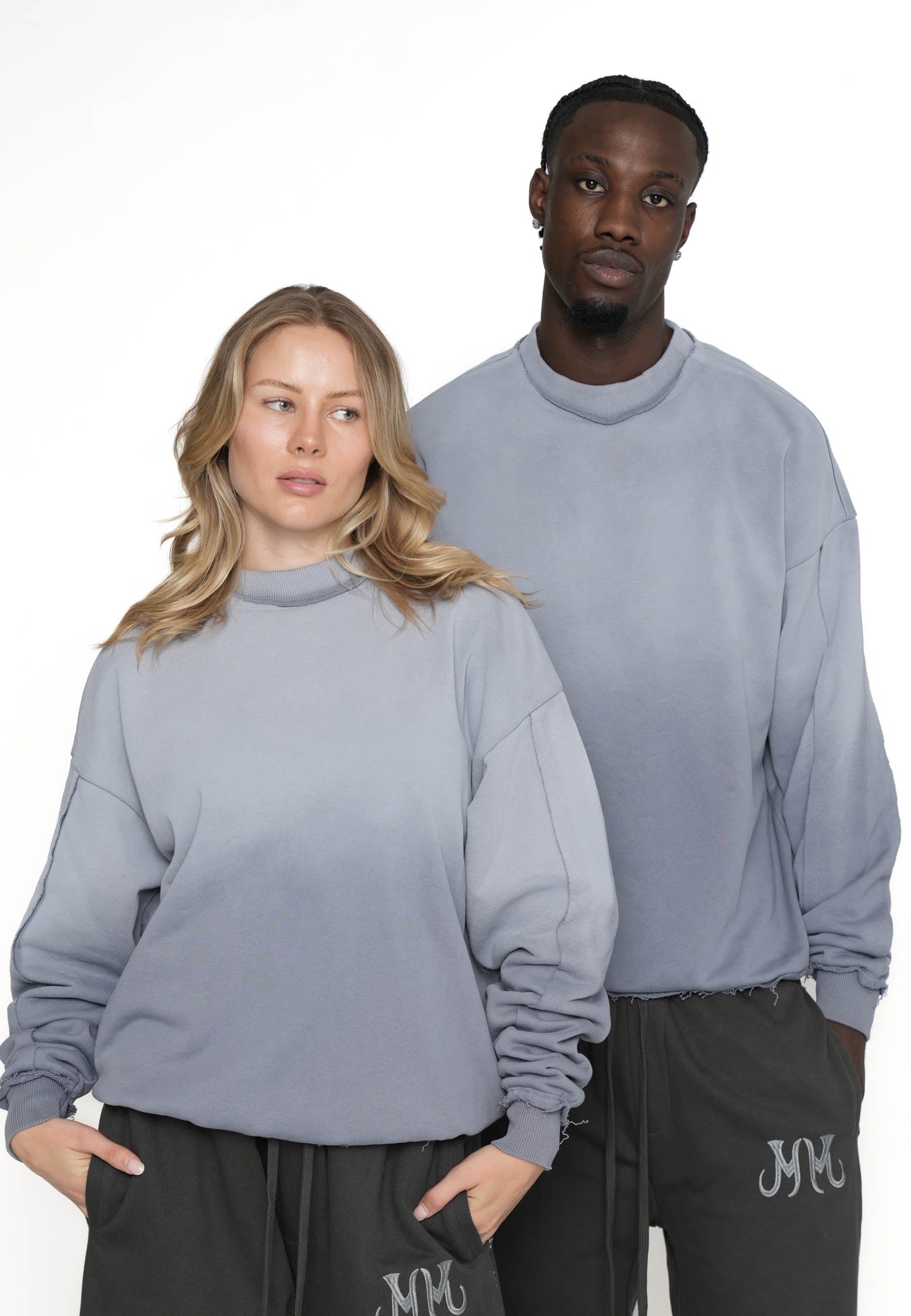 Multiply Apparel Oversize Raw Sweatshirt Ombre Flint Stone – Frontalansicht