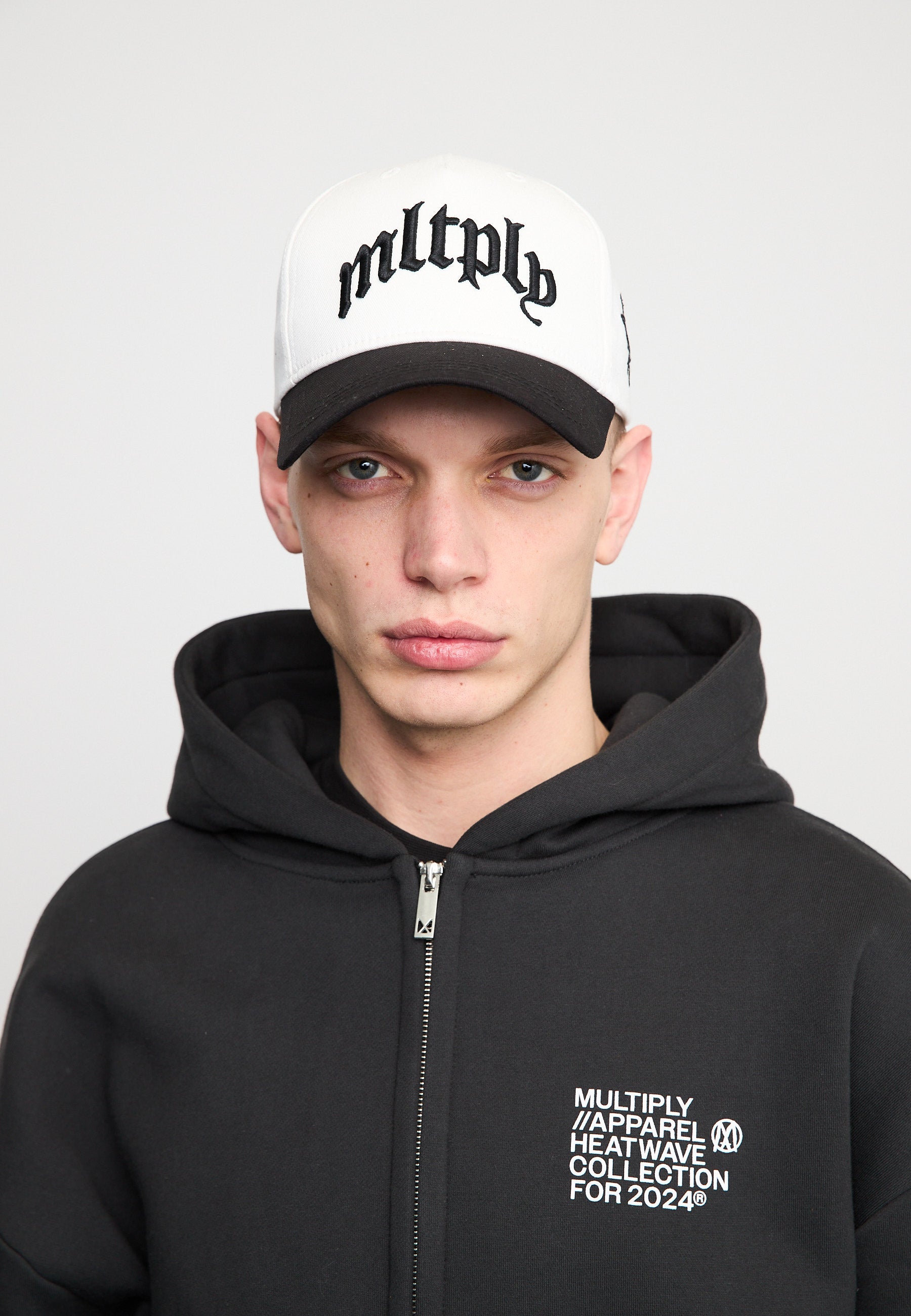 Multiply Apparel Cap MLTPLY Off White – Frontalansicht