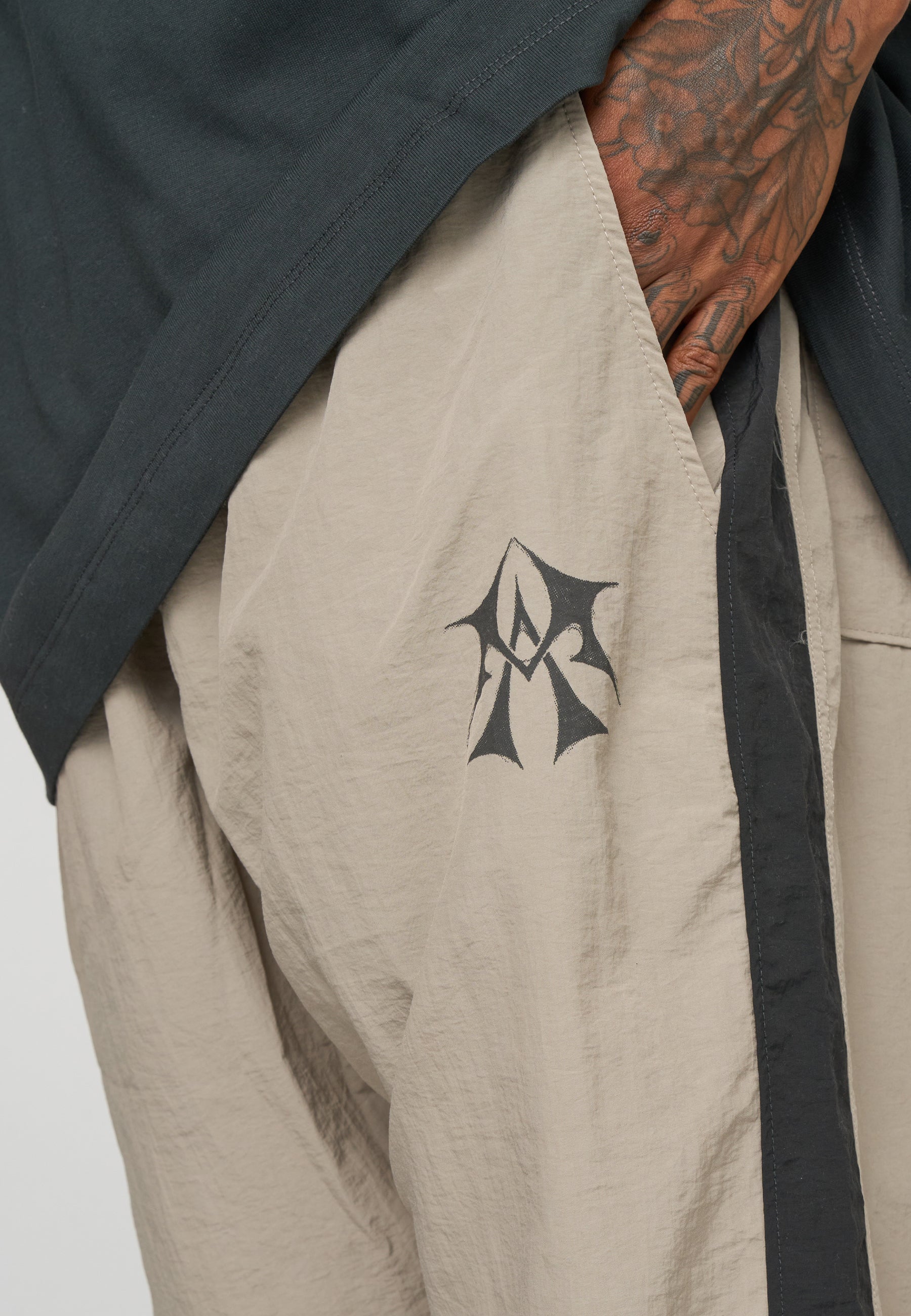 Multiply Apparel Tailored Woven Pants SKETCH Vintage Khaki – weitere Ansicht 2