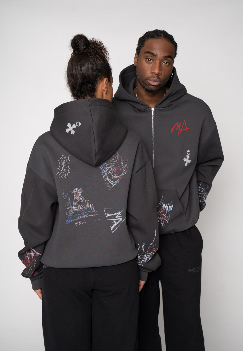 Multiply Apparel Oversize Zip Hoodie MA SKETCH Black Soda Washed – Frontalansicht