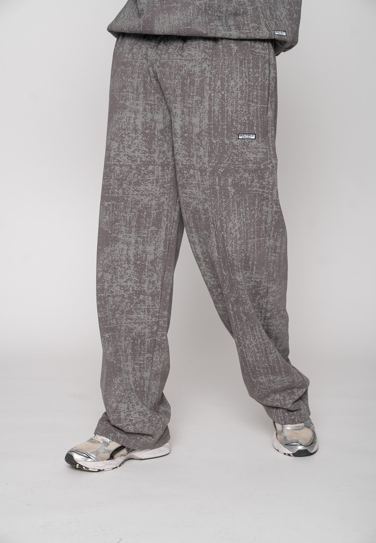 Multiply Apparel Jogger COATED Dark Full Grey – Frontalansicht